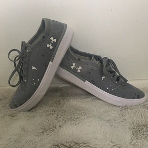 Women’s size 6 under armor shoes